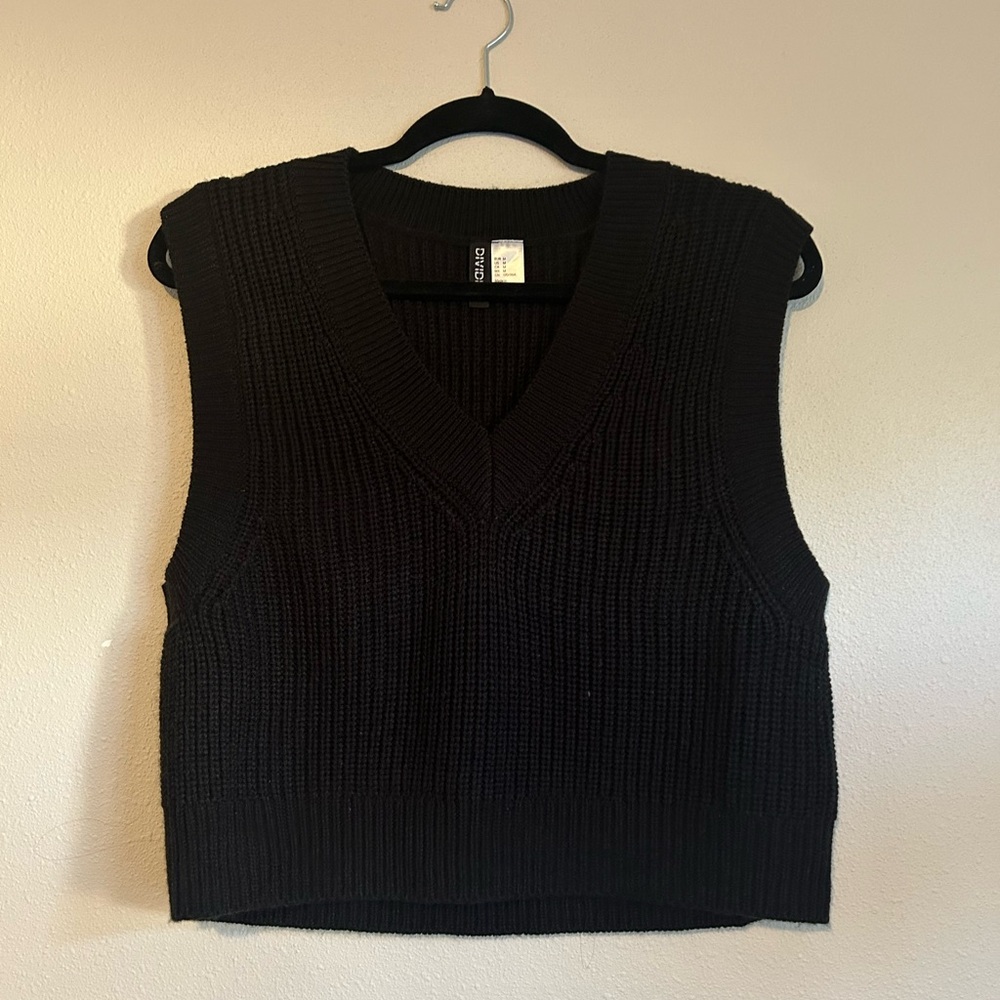 Black Chunky Knit V-Neck Sweater H&M